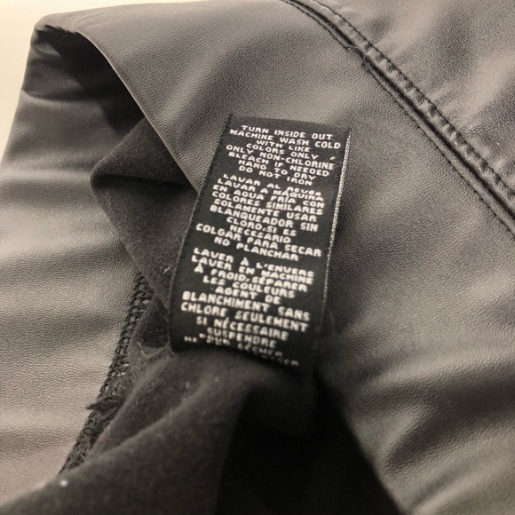 Black Faux Leather Mid-Rise Legging Size Small - Picture 7 of 11